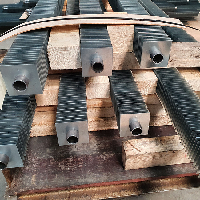 découvrez notre sélection de tubes à ailettes pour le chauffage, idéaux pour optimiser la performance de votre système de chauffage tout en garantissant un confort thermique optimal dans votre espace. parfaits pour les installations industrielles et domestiques.