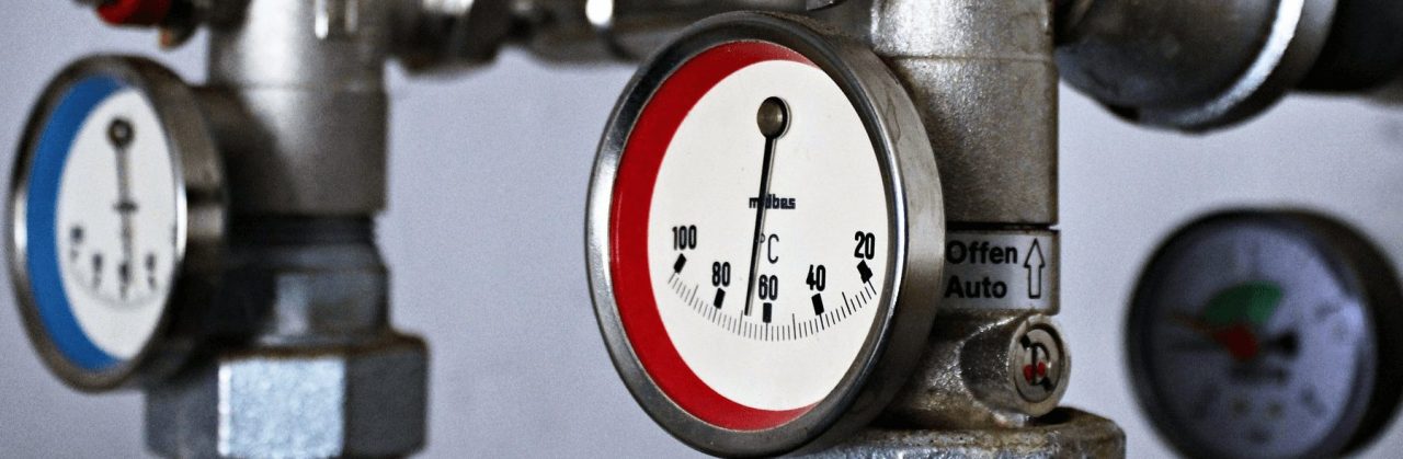 découvrez le métier de chauffagiste, un professionnel essentiel pour l'installation, l'entretien et le dépannage des systèmes de chauffage. apprenez les compétences requises, les perspectives d'évolution et les formations disponibles pour exceller dans ce domaine technique et en constante évolution.