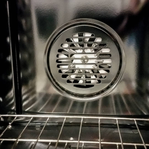 découvrez des astuces efficaces pour réduire la consommation d'énergie de votre four, faire des économies et adopter des gestes éco-responsables en cuisine.