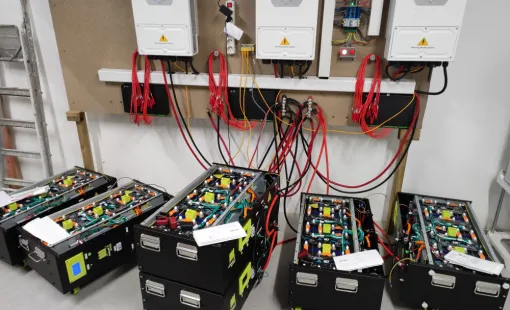 découvrez nos solutions de batterie de stockage électrique domestique pour optimiser l'énergie renouvelable, réduire vos factures et accroître votre autonomie énergétique.