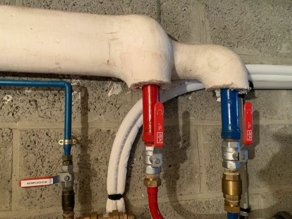 découvrez des méthodes efficaces pour le décapage d'un tuyau de chauffage, garantissant une rénovation rapide et optimale de votre installation.